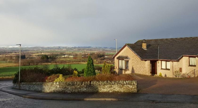One Strathview B&B Forfar Eksteriør billede