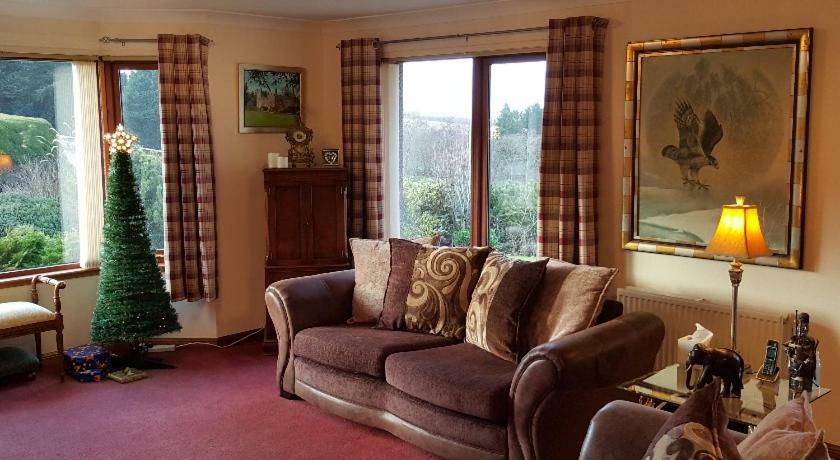 One Strathview B&B Forfar Eksteriør billede