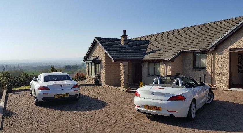 One Strathview B&B Forfar Eksteriør billede